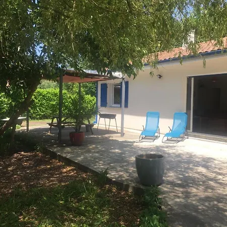 Maison Sur Le Bassin
